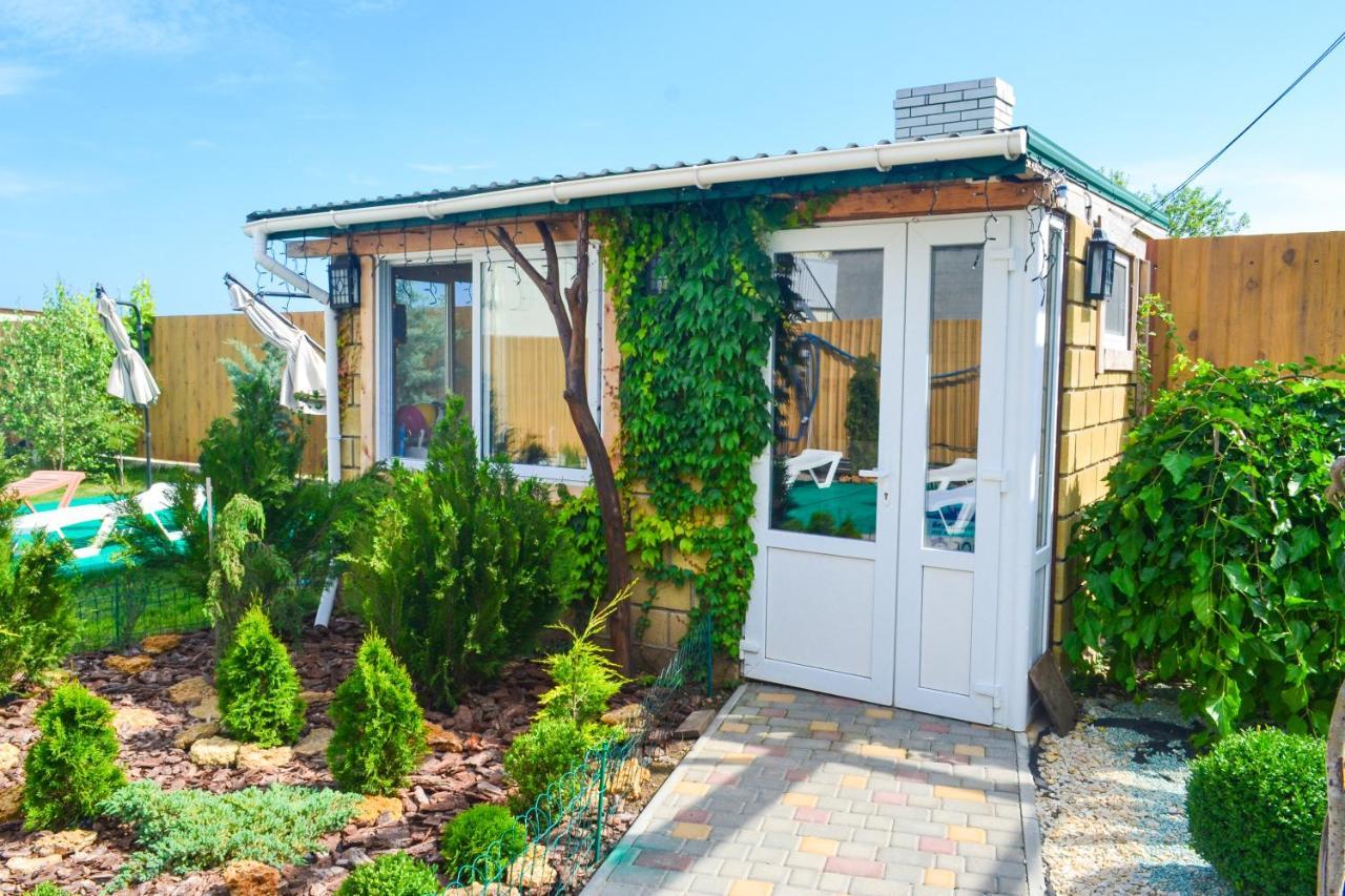 Green'S Eco Home 초르노모르스크 외부 사진